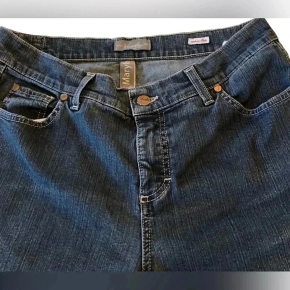 Vanilia Italian Women’s Denim Jeans “Marilyn”. Size 42N=10 US Made in Italy. EUC - Picture 4 of 12